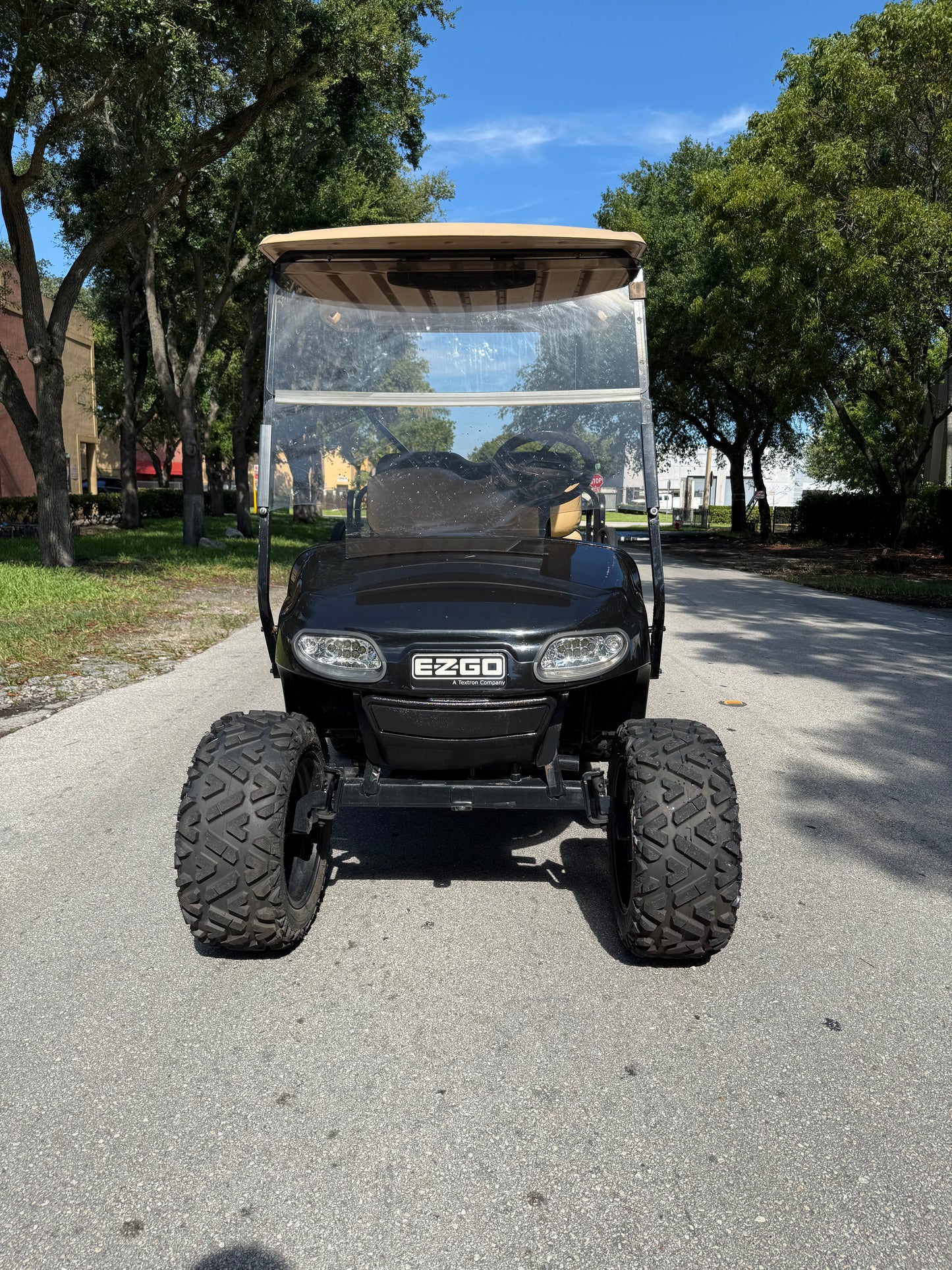 EZGO TXT 48 - 2017