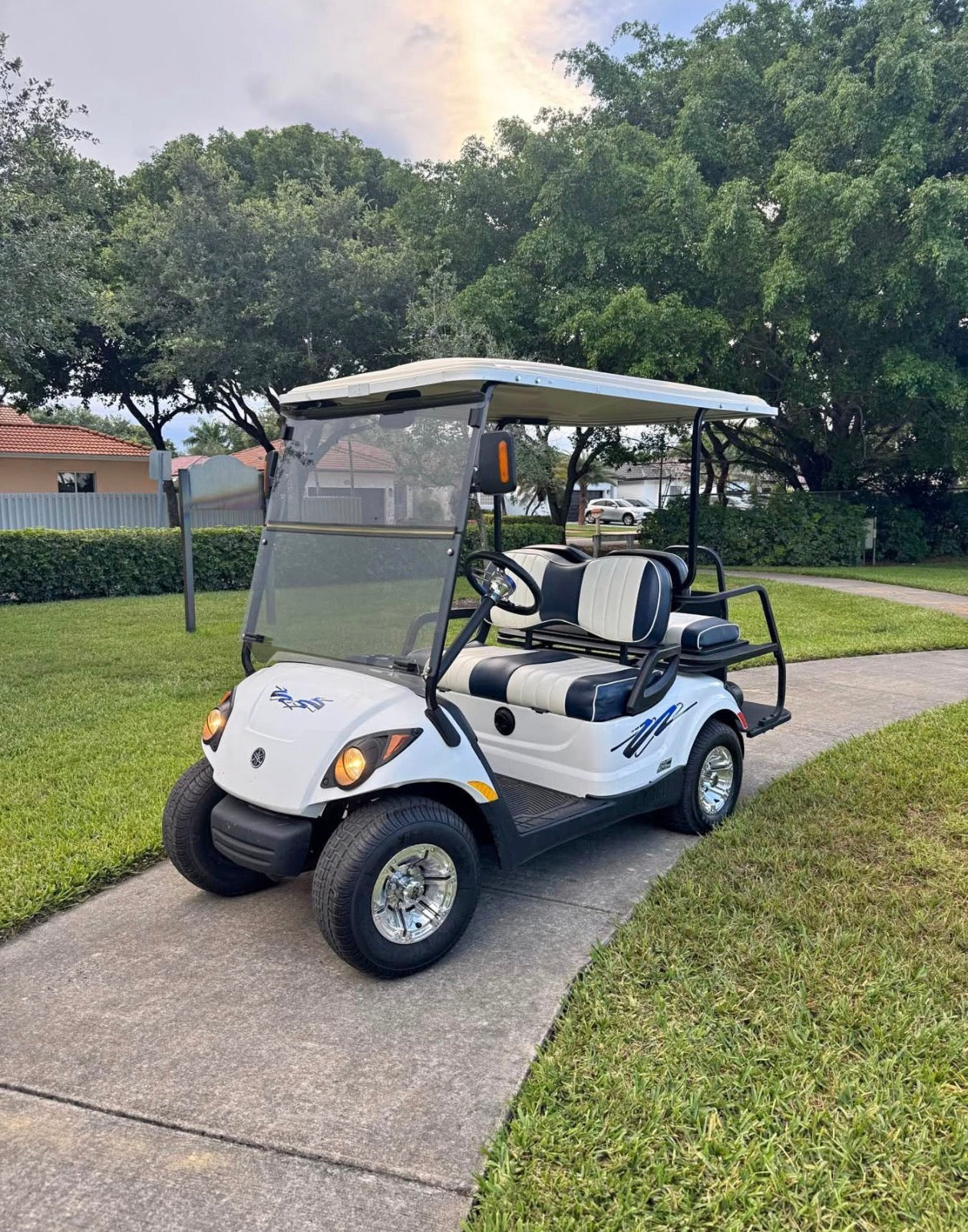 White Yamaha G29- 2015